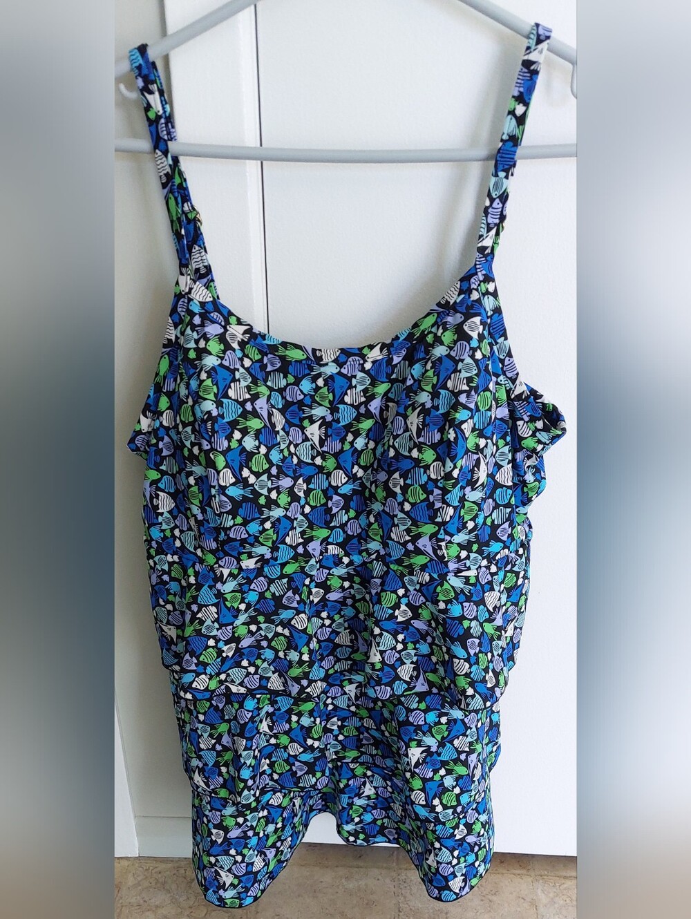 Cute Tankini Top Tropical Fishes A Shore Fit 20W